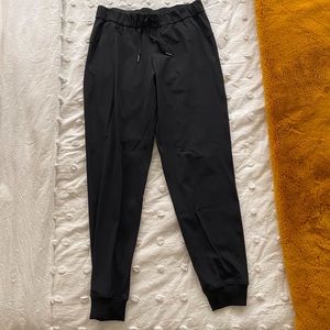 lululemon jogger
